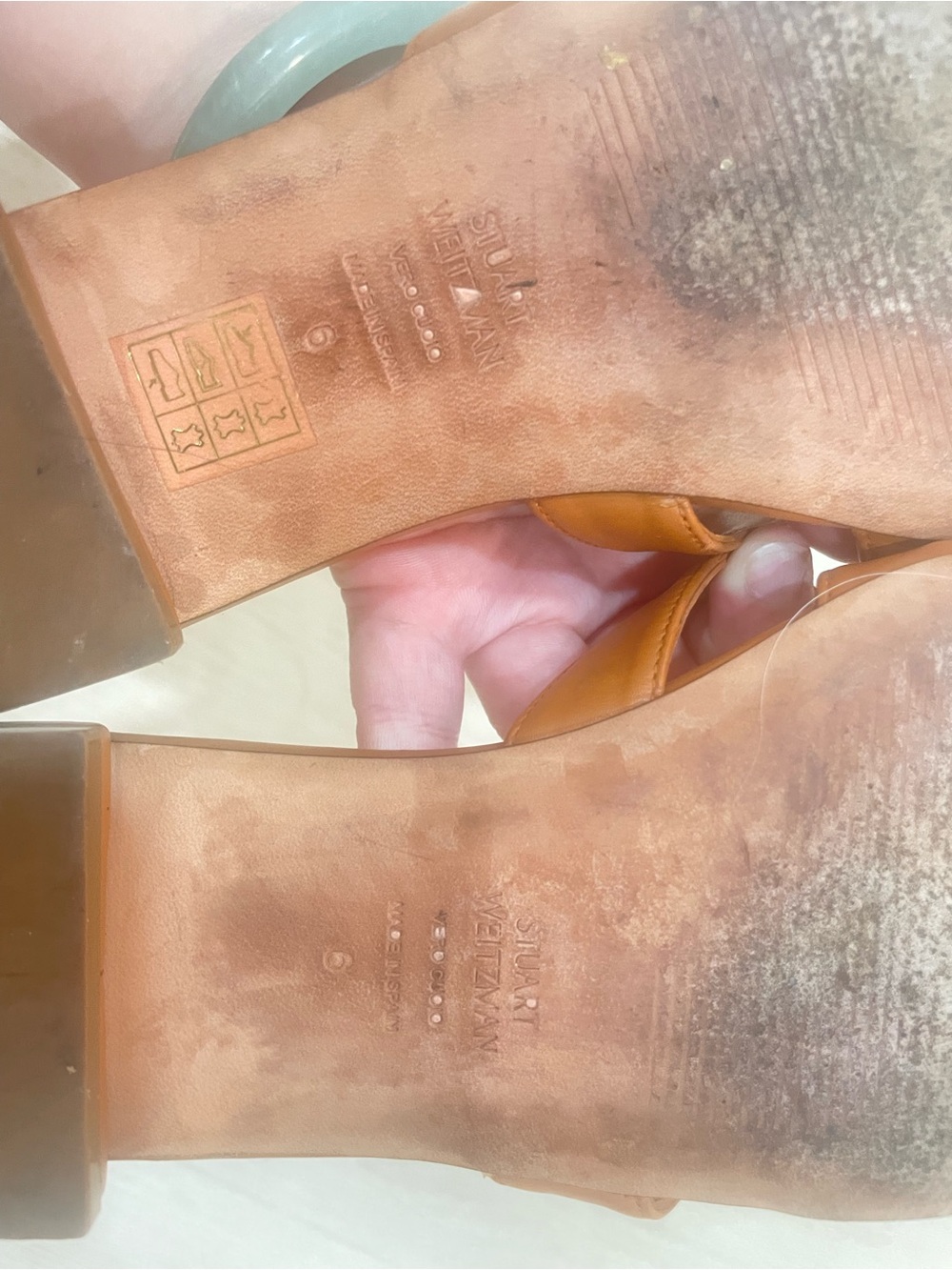 Stuart Weitzman Women's Tan Leather Slide Sandals size 6 - Picture 4 of 5